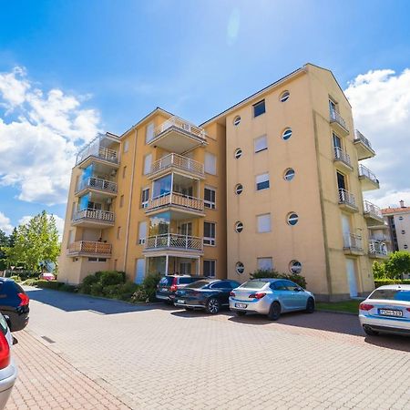 Myflat All-Season Apartment Шіофок Екстер'єр фото