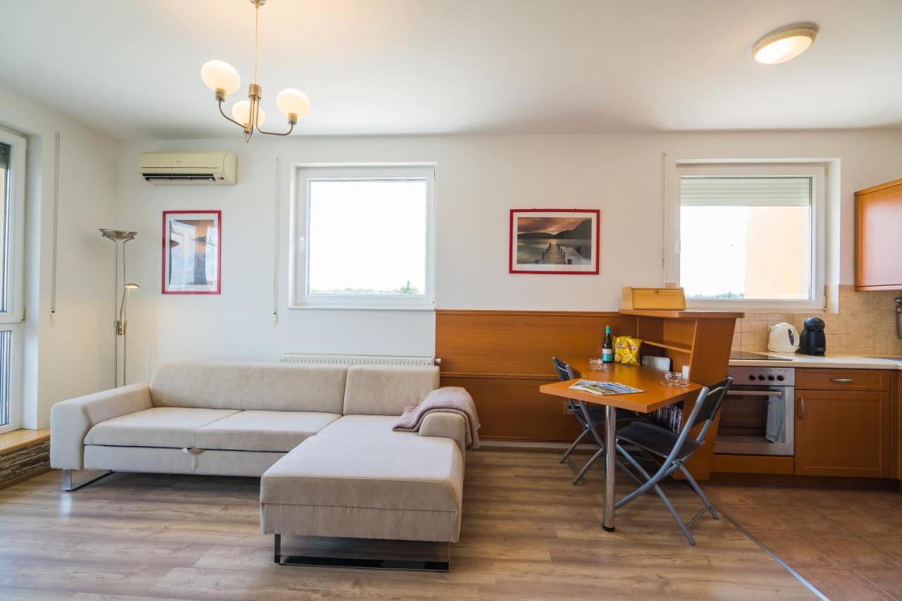 Myflat All-Season Apartment Шіофок Екстер'єр фото