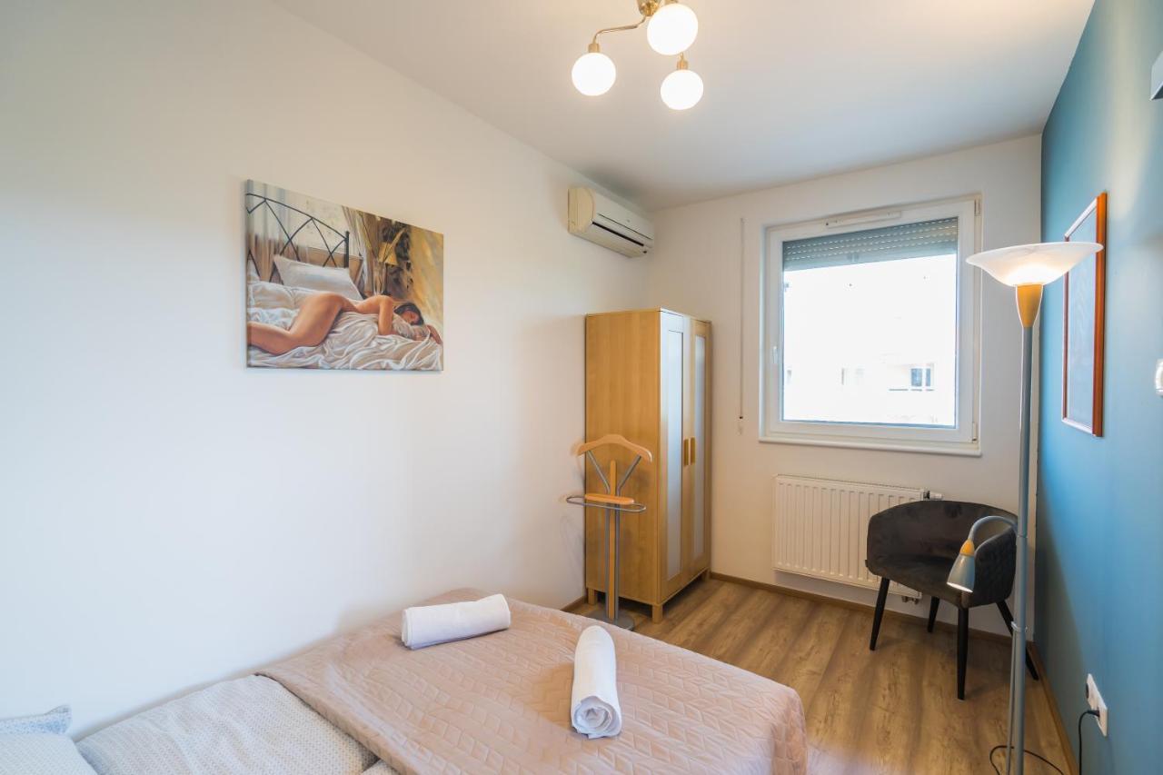 Myflat All-Season Apartment Шіофок Екстер'єр фото